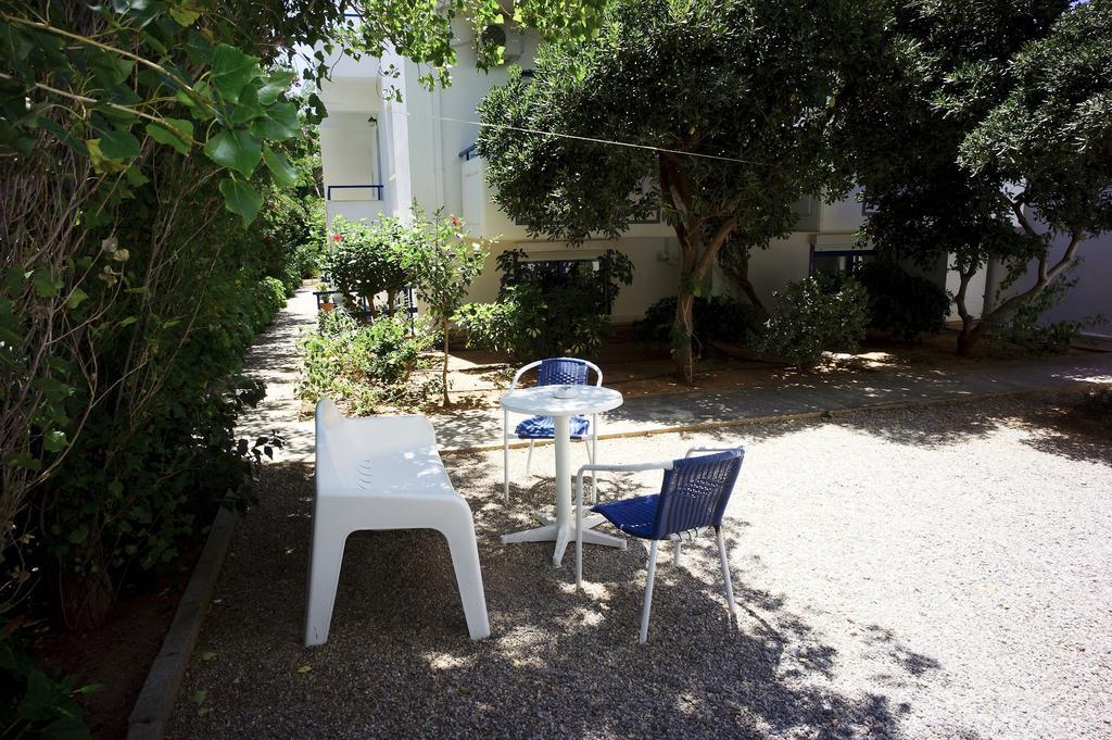 Anthea Apartments Paleochora Zimmer foto